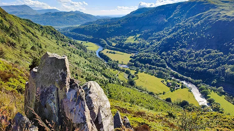 The stunning lakes, valleys and mountain peaks of Snowdonia put Welsh landscapes on the map for travelers. Whether you want to get active amongst the nature or experience the culture and cuisine, Snowdonia National Park has much to offer.